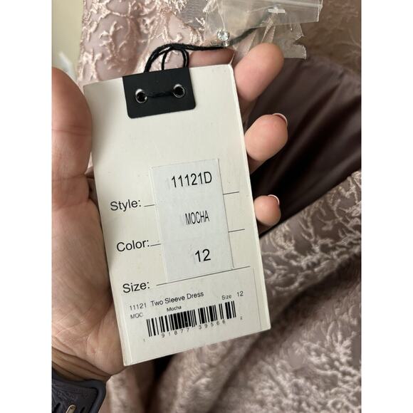 NEW $998 Mac Duggal 11121D Floral Embroidered & Beaded Long Sleeve Mesh Gown 12 - Picture 15 of 16